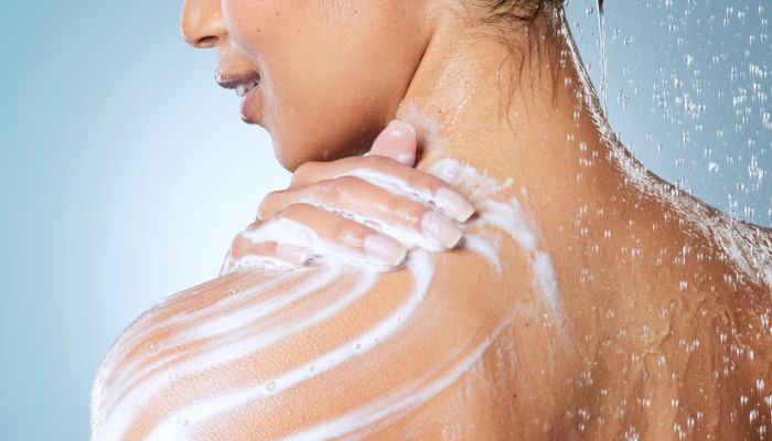 Expert Tips To Manage Winter Rash: Avoid Hot Showers And Strong Soaps