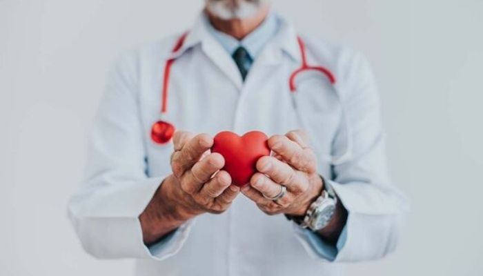 Cardiologist Reveals 10 Heart Health Habits To Avoid For Better Prevention